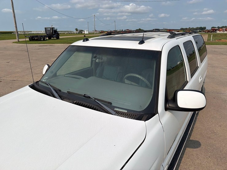 2005-gmc-yukon-denali-image-14