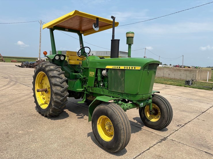 john-deere-3020-image-1