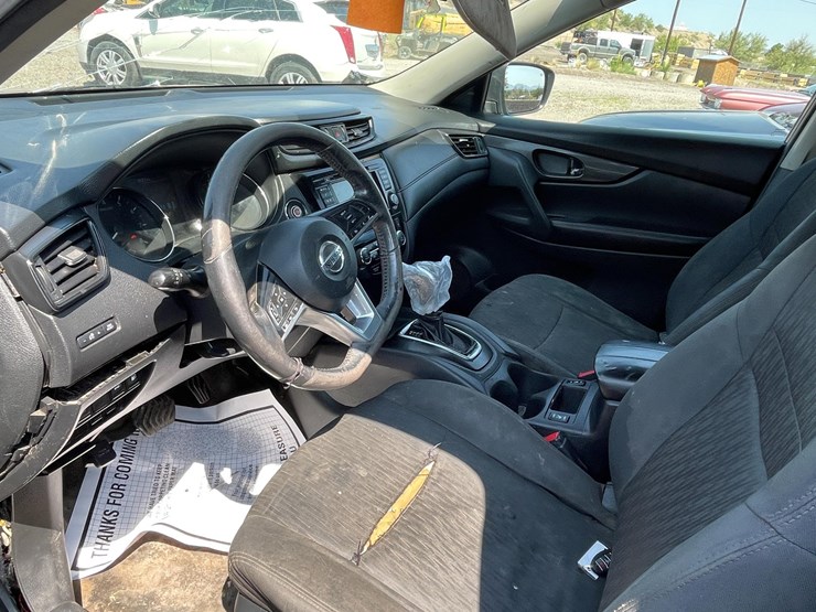 2018-nissan-rogue-image-41