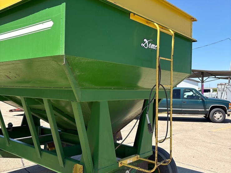 demco-325-image-21