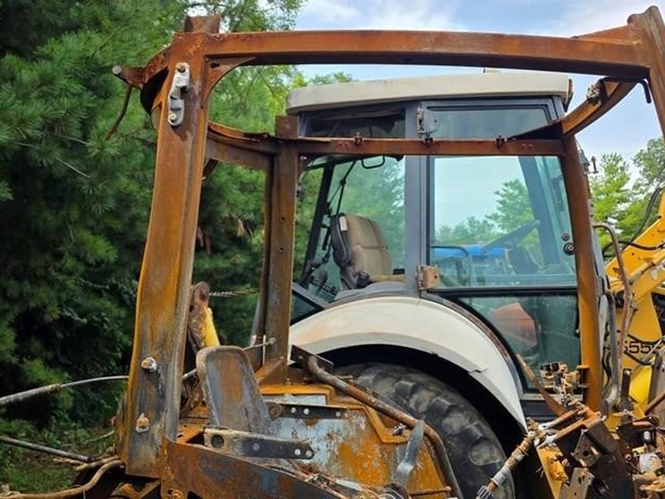 2020-john-deere-4052r-image-13
