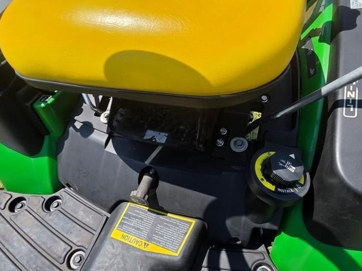 john-deere-1025r-image-32