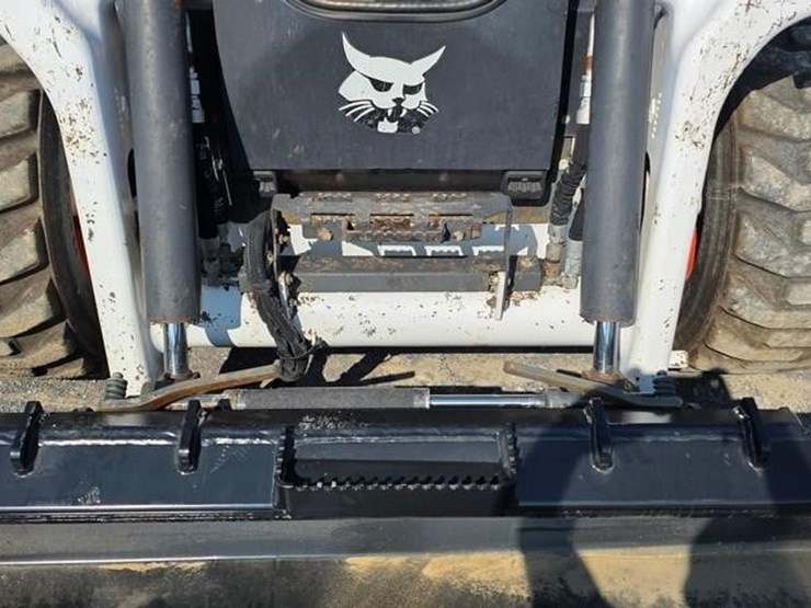 2020-bobcat-s76-image-35