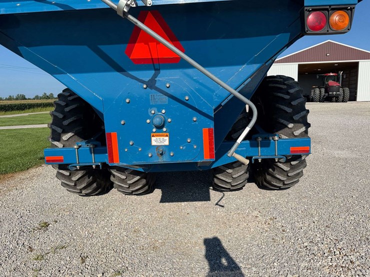 2002-kinze-1050-image-7