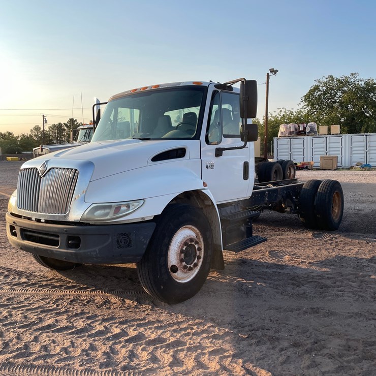 2003 INTERNATIONAL DURASTAR 4200