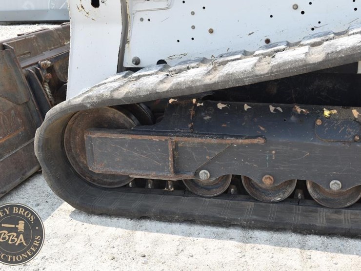 2019-bobcat-t740-image-27