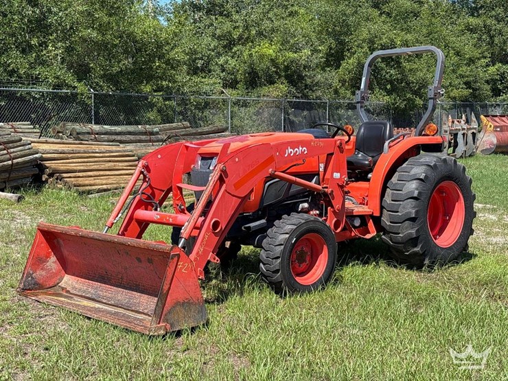 2021-kubota-l4701d-image-1