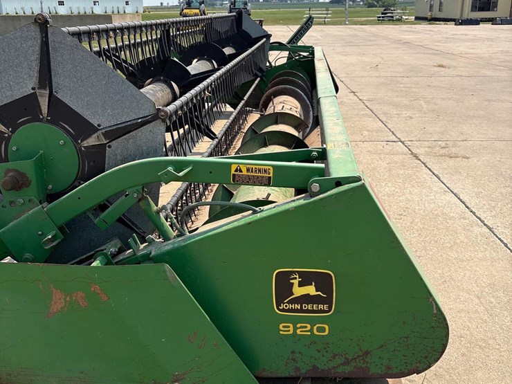 john-deere-920-image-17