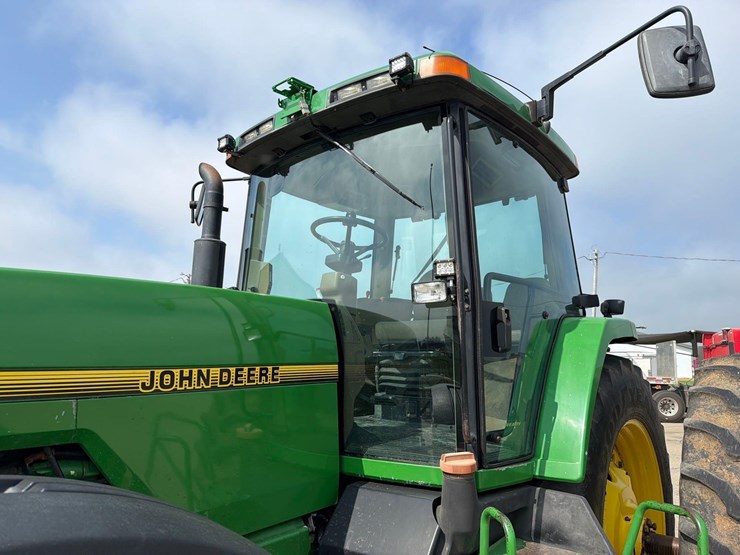 john-deere-8200-image-34