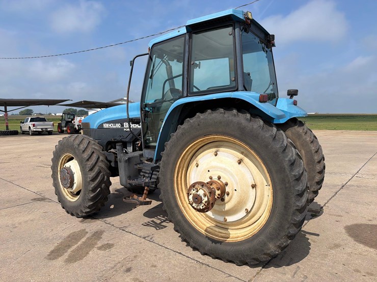 new-holland-8560-image-6