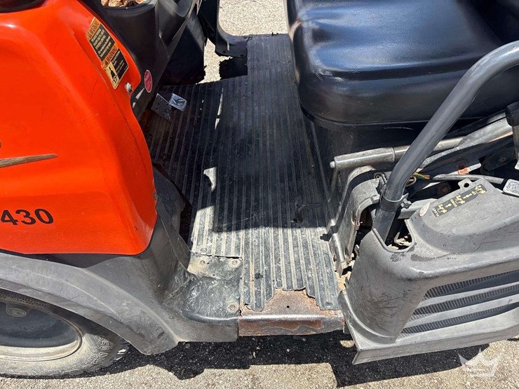 2013-kubota-rtv900-image-11