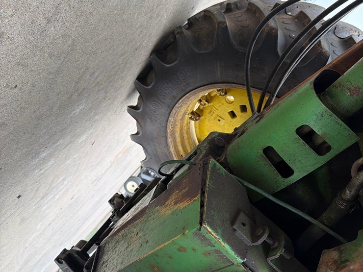john-deere-3155-image-33