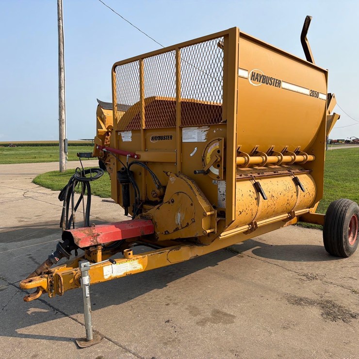 HAYBUSTER 2650