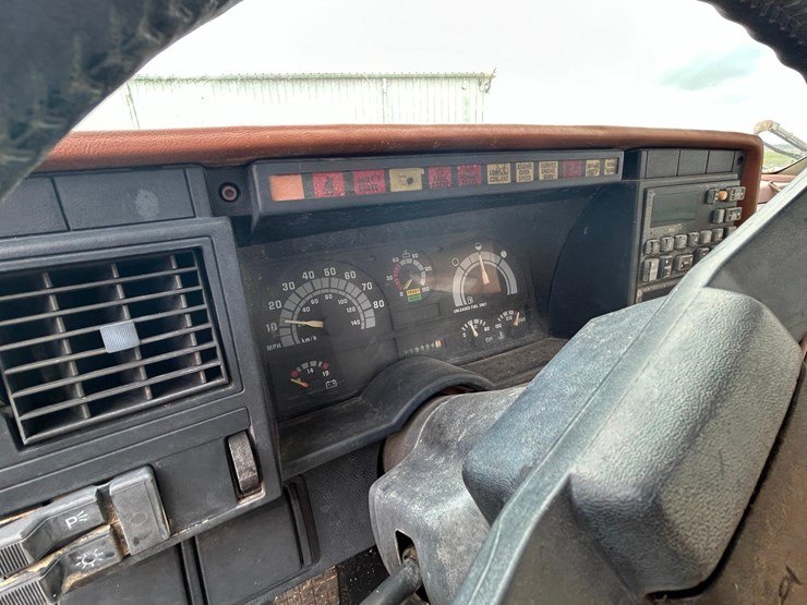 1990-chevrolet-c70-image-59