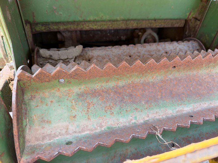 john-deere-3800-image-19