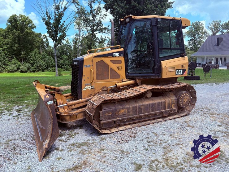 2009-caterpillar-d5k-xl-image-1