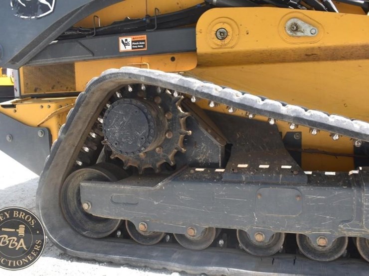 2024-deere-333g-image-25