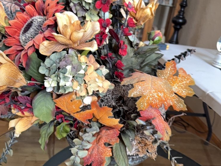 large,-artificial-flower-display-image-11