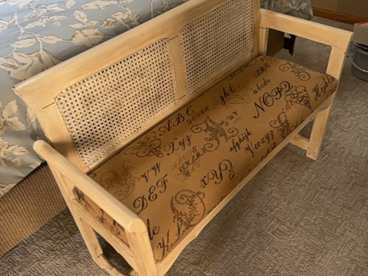 sitting-bench-for-foot-of-bed-image-2