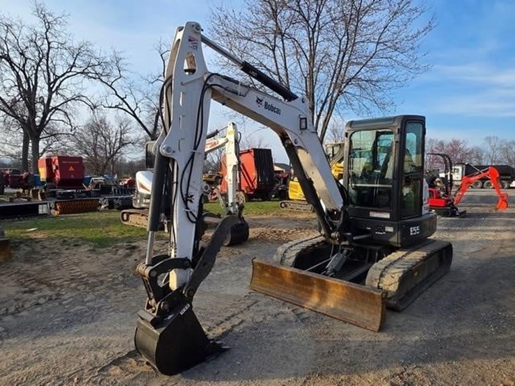 2019-bobcat-e55-image-1