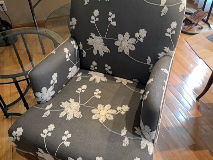 wing-back-chair,-new-condition-image-2