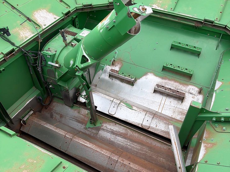 2012-john-deere-s680-image-74