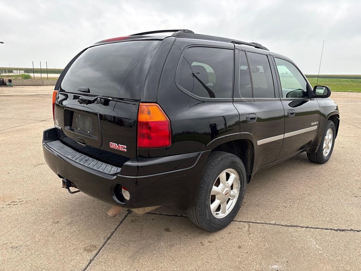 2006-gmc-envoy-image-3