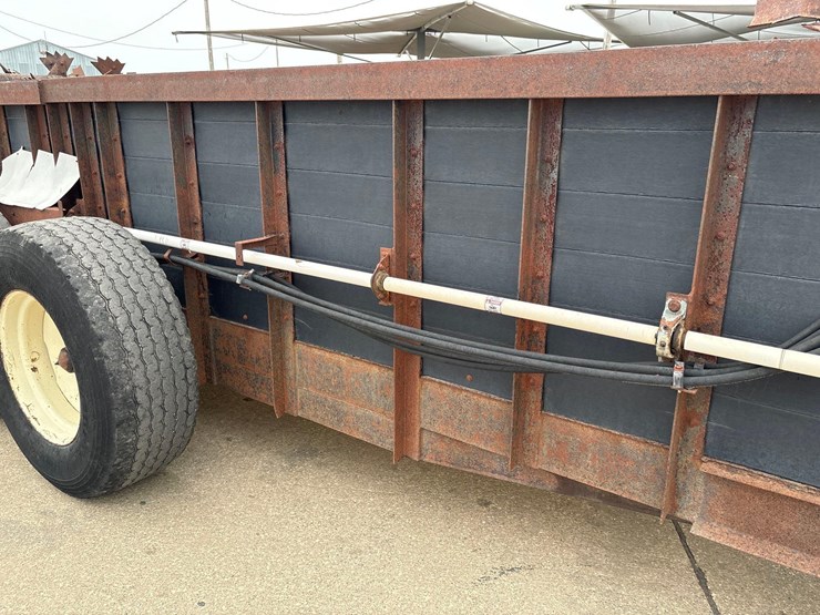 meyer-m425-manure-spreader-image-23