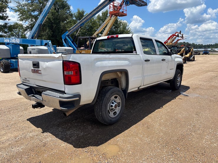 2016-gmc-2500hd-image-5