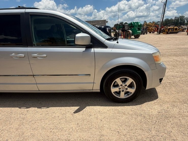 2009-dodge-grand-caravan-sxt-image-20