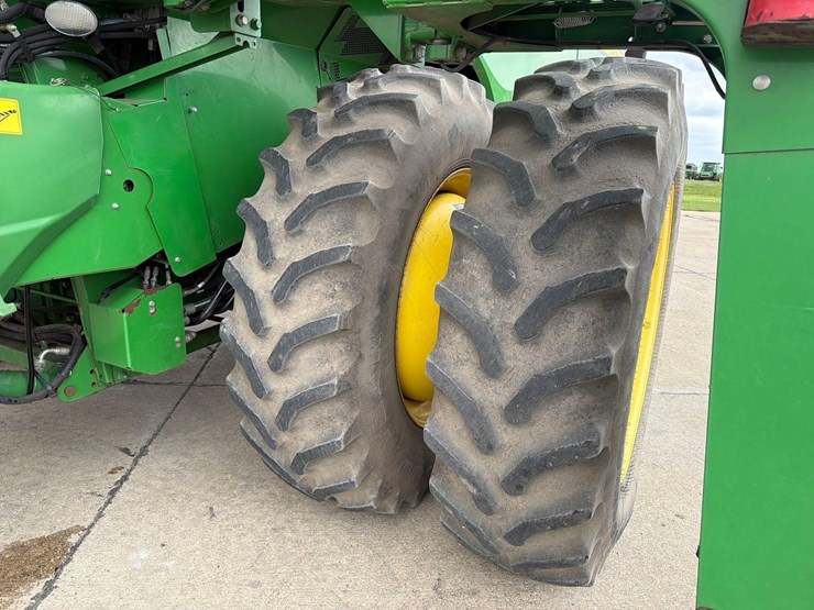 2012-john-deere-s680-image-14