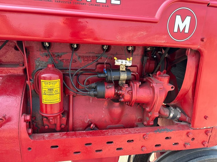 1949-farmall-m-tractor-image-24