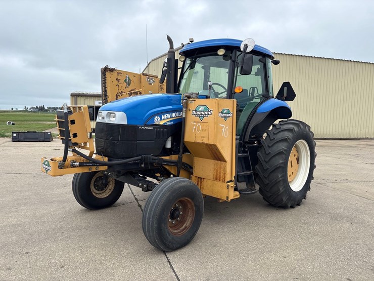 new-holland-ts6.125-image-1