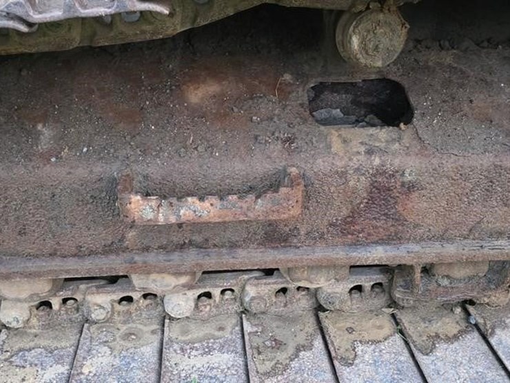 2011-deere-240d-lc-image-26