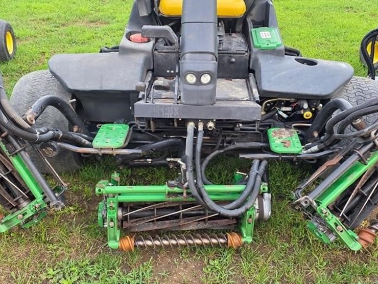 2005-john-deere-3225c-image-24