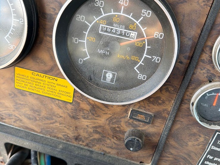1993-kenworth-t600-image-39