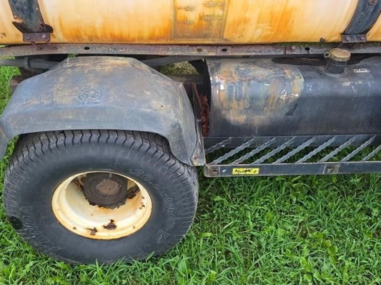 2004-toro-multi-pro-5700d-image-18