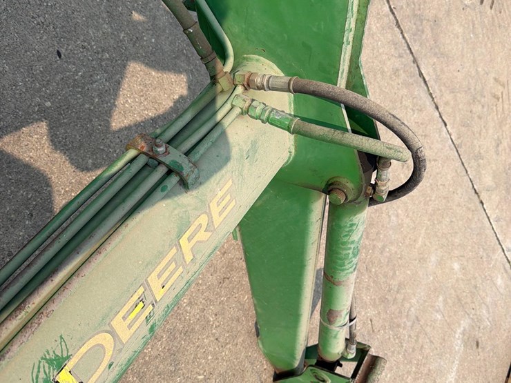 john-deere-640-image-15