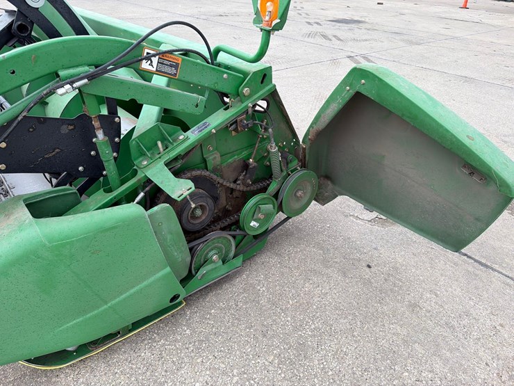 2009-john-deere-635f-image-32