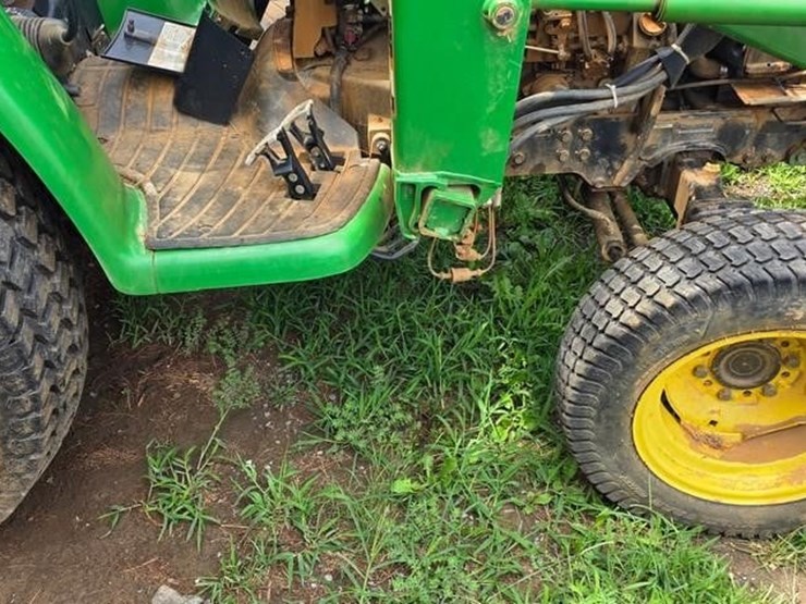 john-deere-4310-image-10