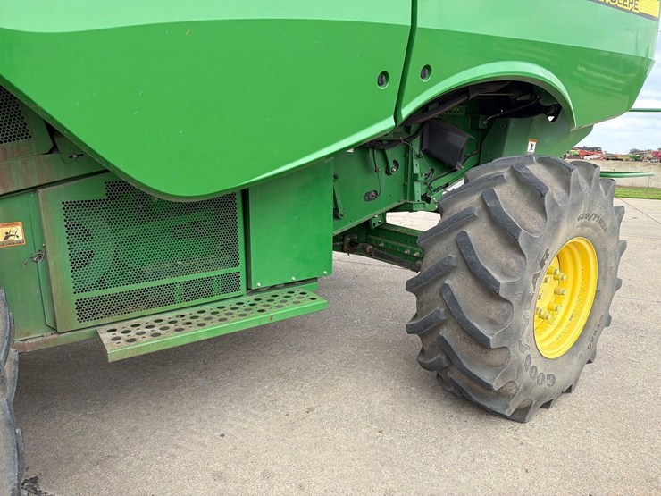 2012-john-deere-s680-image-12