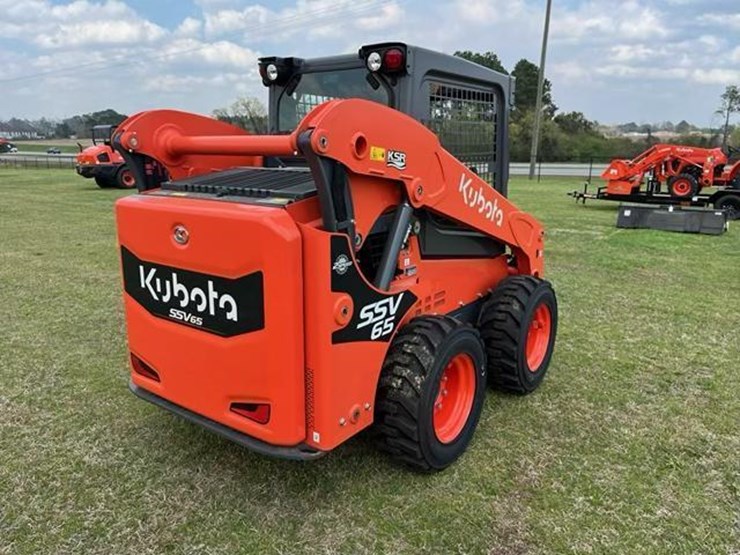 2024-kubota-ssv65-image-3