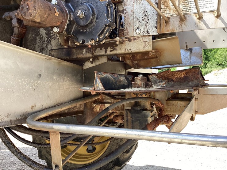 john-deere-r4045-image-34