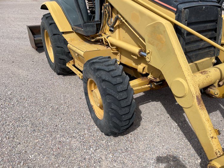caterpillar-416d-image-24