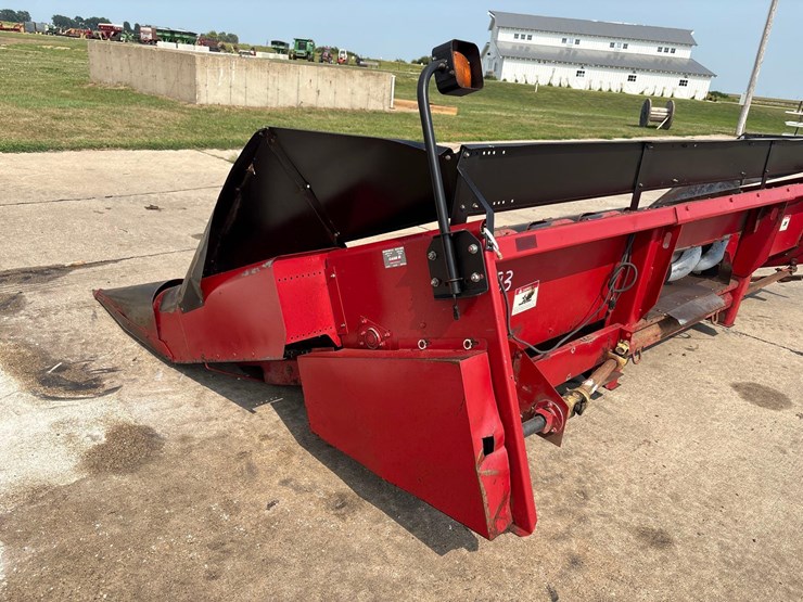 case-ih-1063-image-16