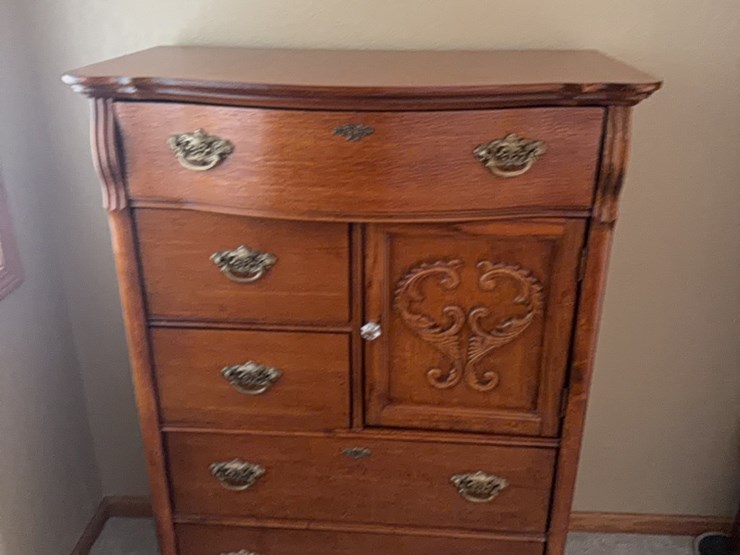 large-oak-chest-of-drawers,-excellent-condition-image-8