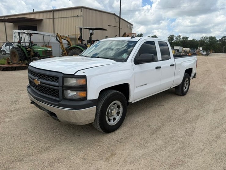 2014-chevrolet-1500-image-1