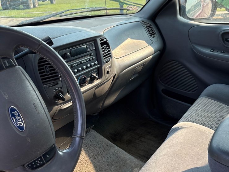 2003-ford-f150-image-34