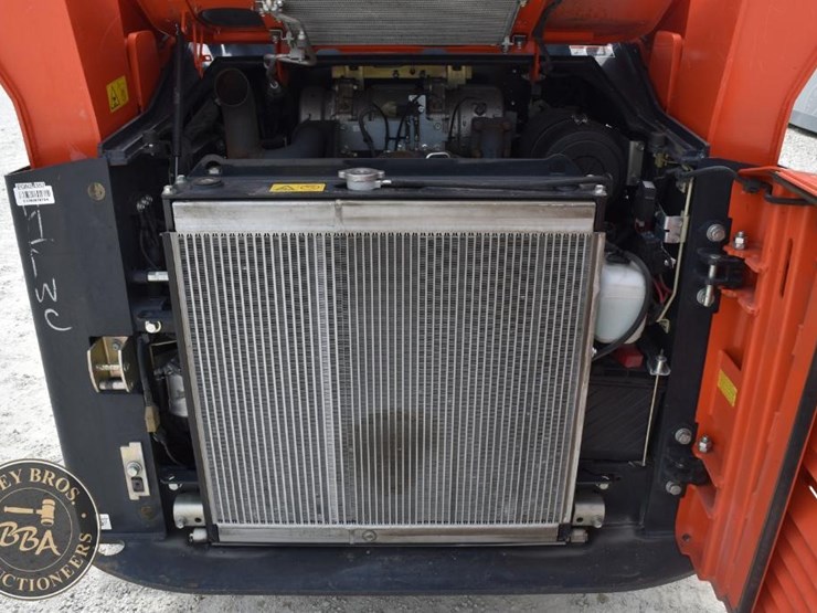 2020-kubota-svl75-2-image-32