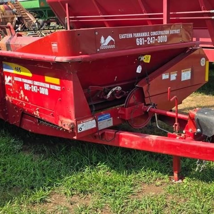 2019 NEW HOLLAND 165